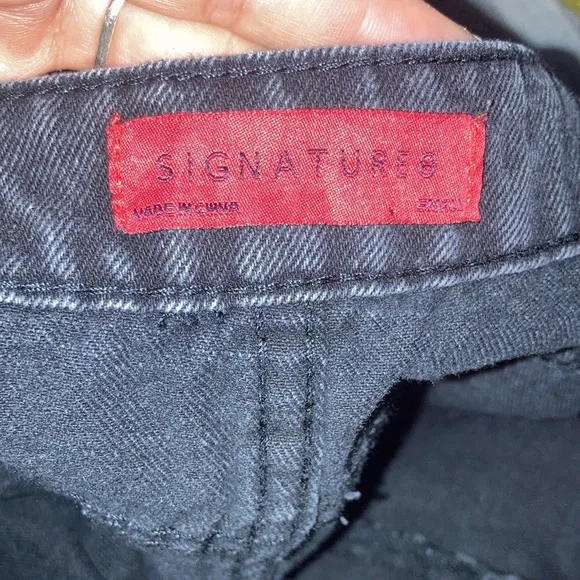 Ladies black jean skirt with pockets - Picture 8 of 11